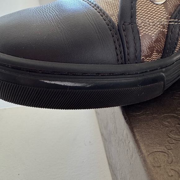 Vintage Style Gucci Women’s Brown and Beige Sneakers - Picture 5 of 6